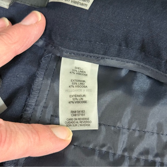 Karl Largerfeld Paris Woman's Navy Pants. Size 8 - Picture 6 of 8